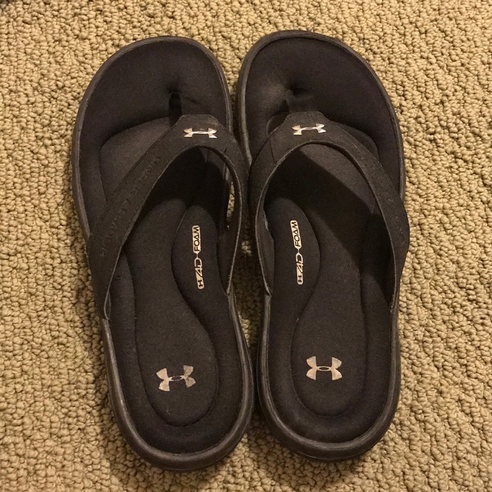 Black under amour flip flops